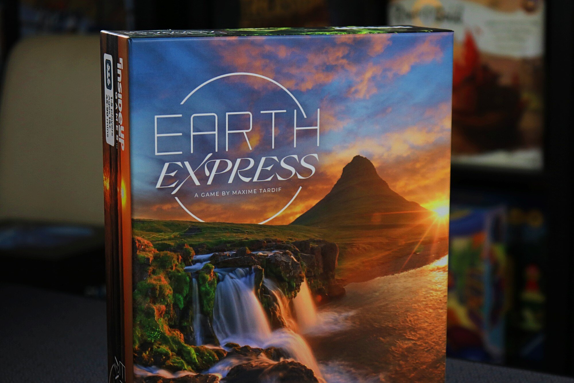 Earth Express Tops $250K CAD on Earth Day Kickstarter