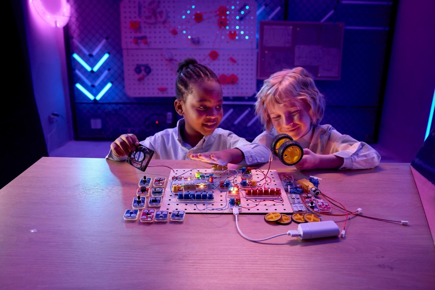 Reactor Rescue Brings Real Electronics to the Board Game Table